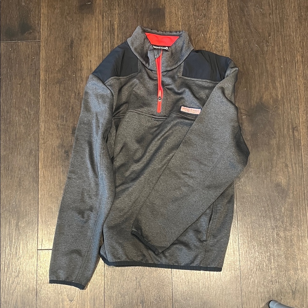 Vineyard Vines Gray and Black Pullover with Red zipper - like new